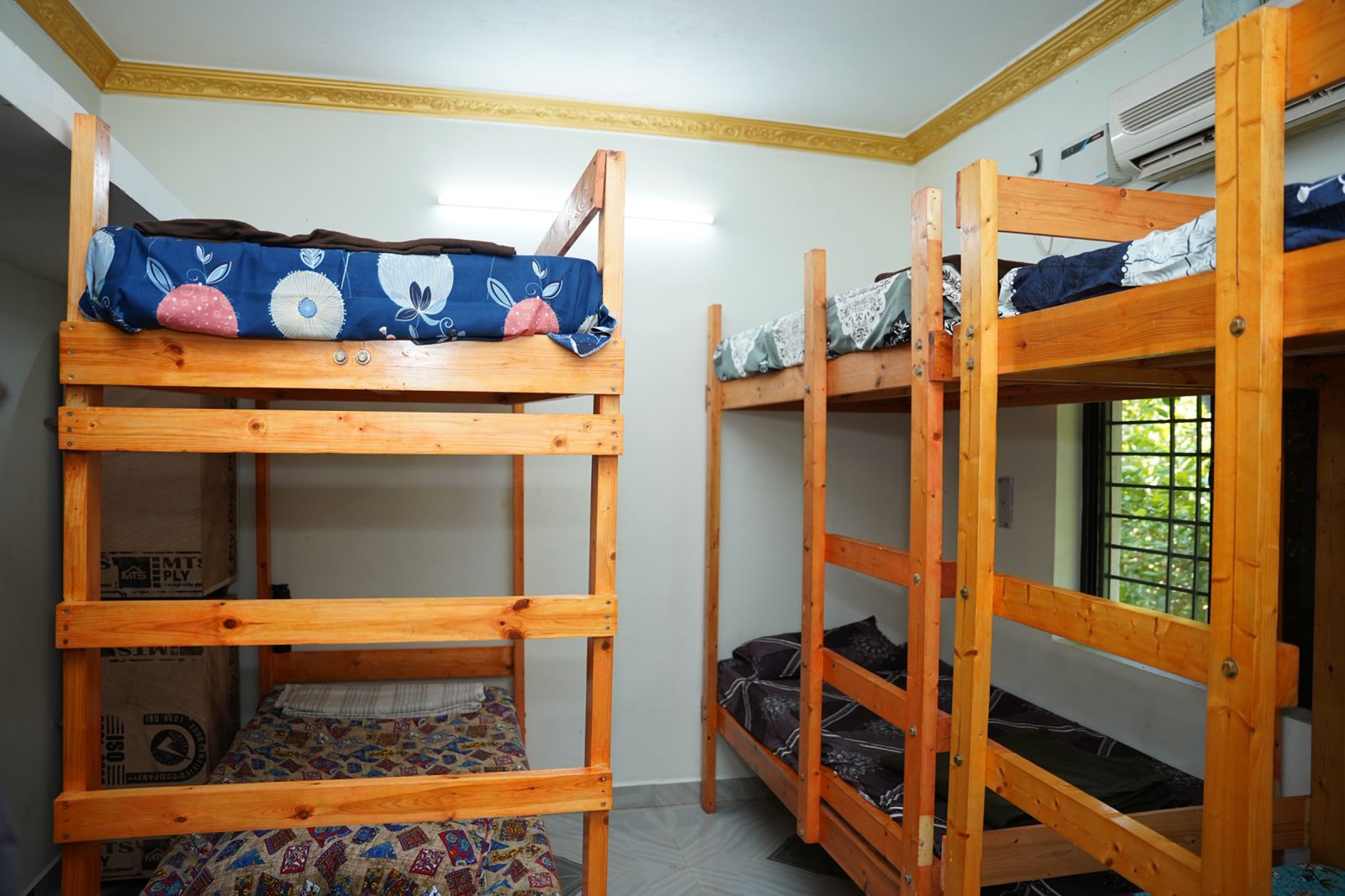 rooms4